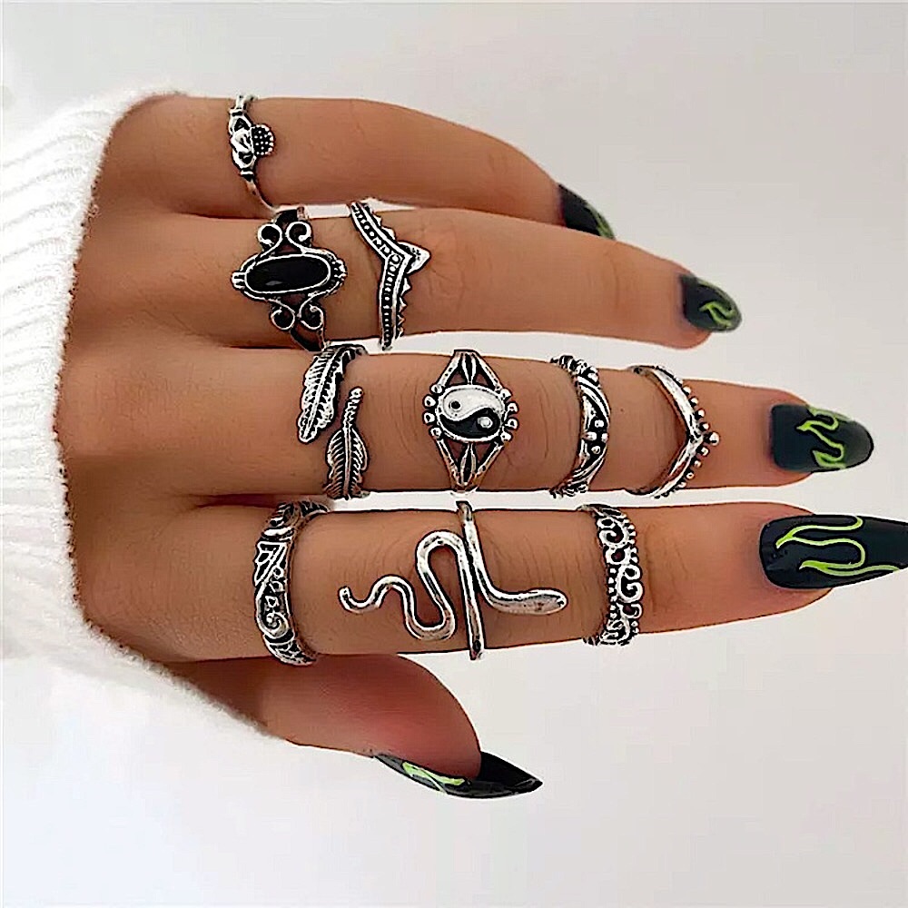 Silver peace sign snake ring set (10 rings)